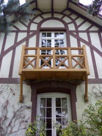 Balcon en bois exotique - 2